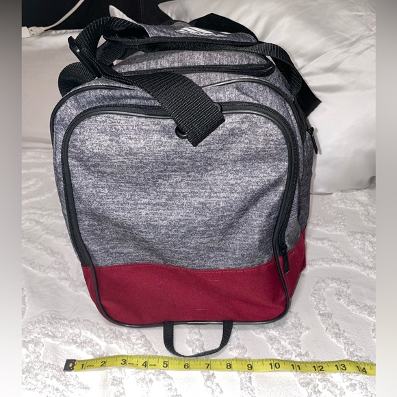 ADIDAS DUFFLE BAG - Picture 7 of 8